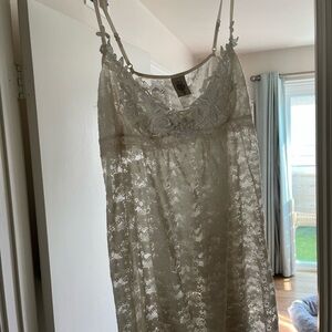 Elegant White Lace Chemise